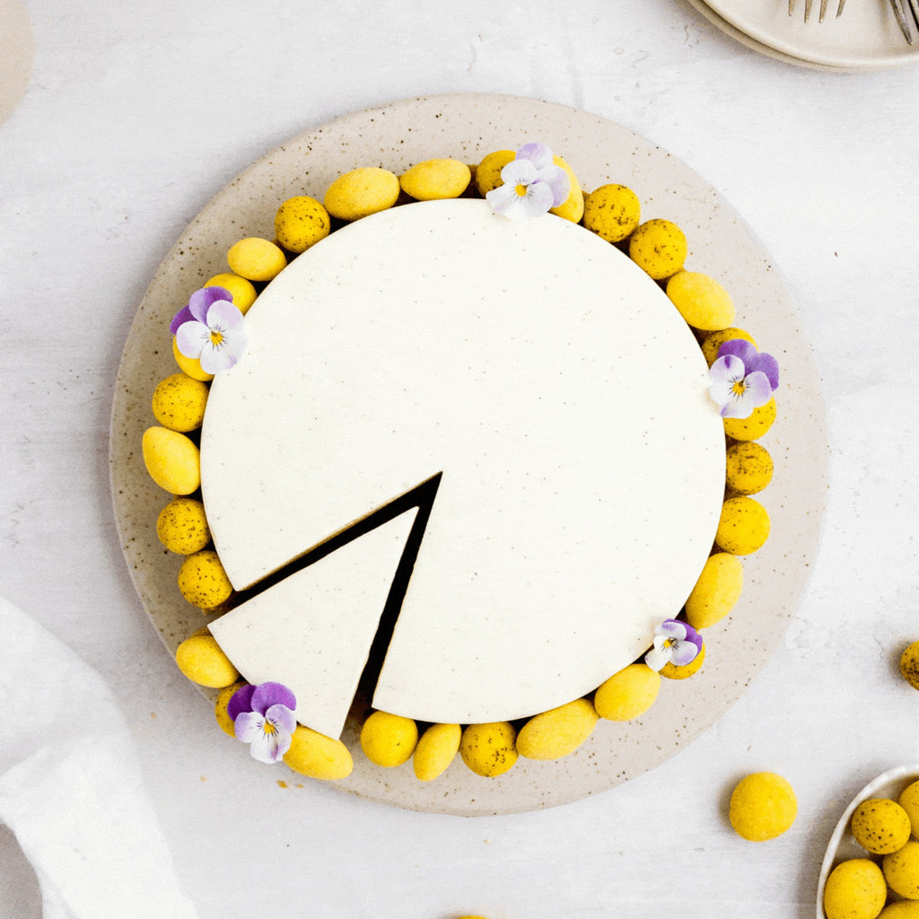 Lakrids Frangipane med Citronmousse og Dragée